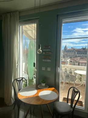 Les Terrasses, charme et authenticité en Hyper Centre de TOULON, Idéal pour un séjour romantique ou une escapade urbaine